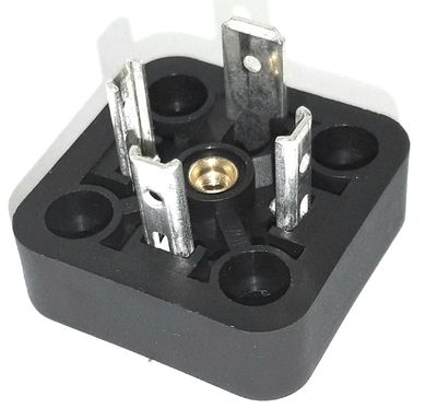 Valve connector 4-pin male 18mm FORM A Valve connector 4-pin male 18mm FORM A