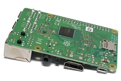 Raspberry Pi 3 Model B+ 64-bit QuadCore +1GB+WiFi5G+BT/BLE Raspberry Pi 3 Model B+ 64-bit QuadCore +1GB+WiFi5G+BT/BLE