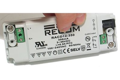 CONSTANT CURRENT LED POWER SUPPLY 700mA