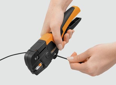 WIRE END FERRULE CRIMPING TOOL 0,5-2,5mm2 With automatic feed